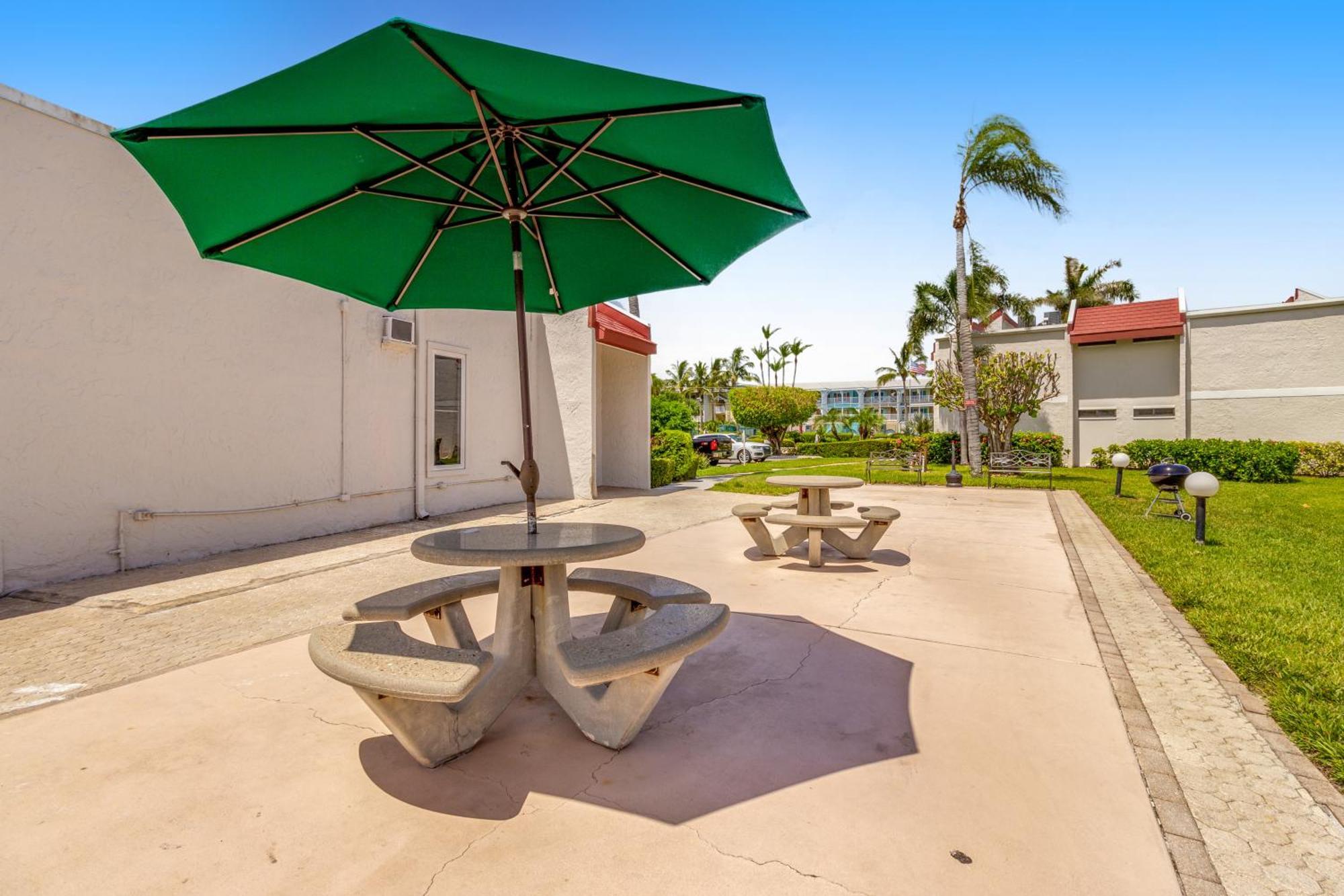 Runaway Bay Condos Bradenton Beach Chambre photo