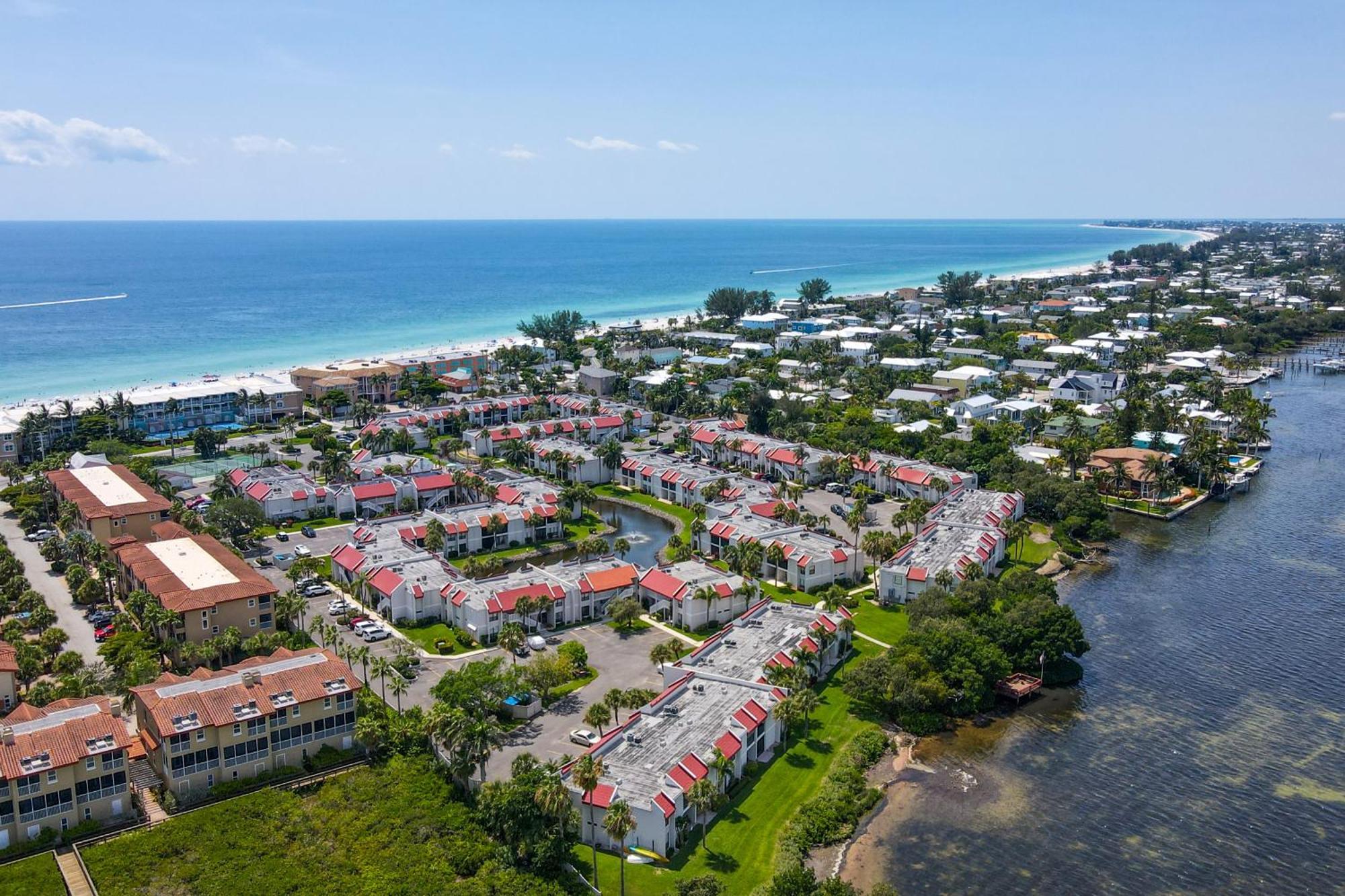 Runaway Bay Condos Bradenton Beach Chambre photo
